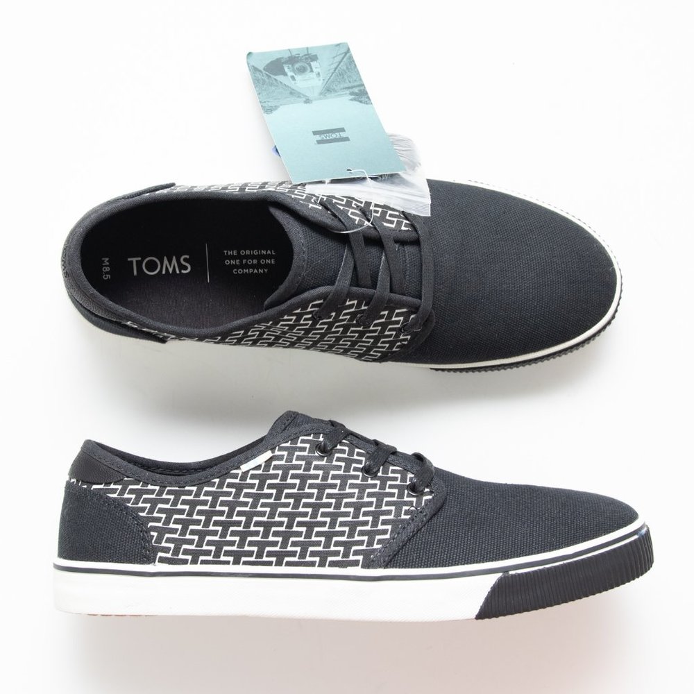 Toms Carlo Sneakers Lace Up Canvas Shoes Casual Retro Black White Size 8.5 New
